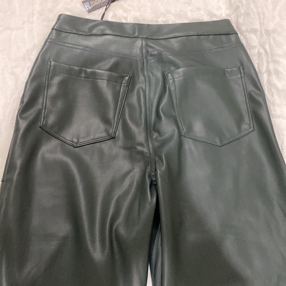 Blank NYC The Baxter Pant - Picture 5 of 5